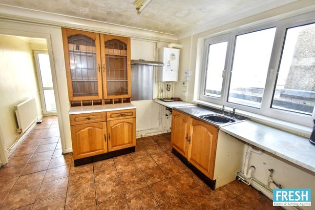 2, Crymlyn Street, Swansea photo 4