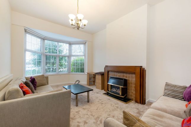 6-bed house on Daysbrook Road, Streatham Hill, £4,400/mo