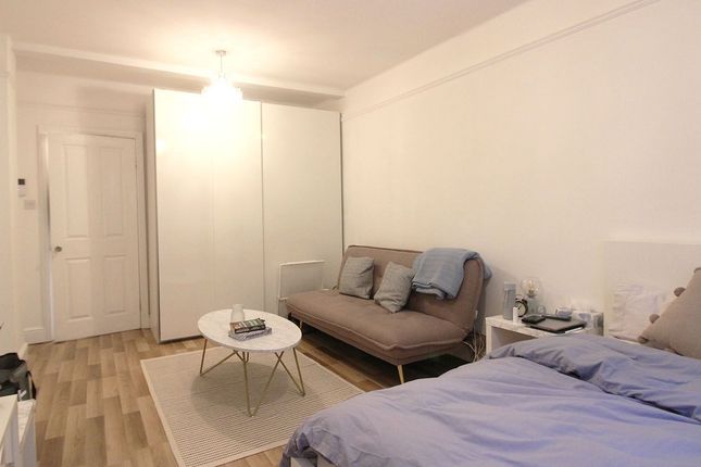 Thumbnail Studio to rent in Ivor Court, Gloucester Place