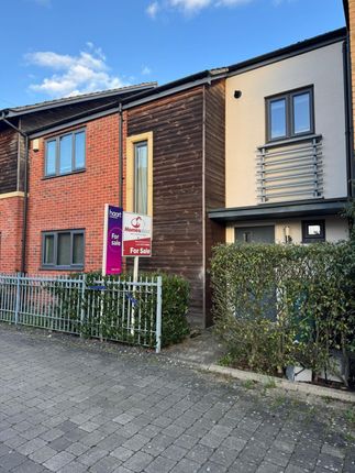 3-bed house on 27, Hawksbill Way, Peterborough, £260,000