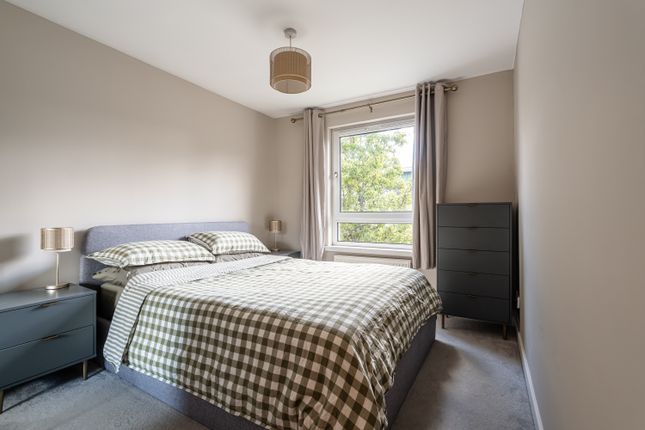 8/4, Saughton Mains Street, Edinburgh photo 4