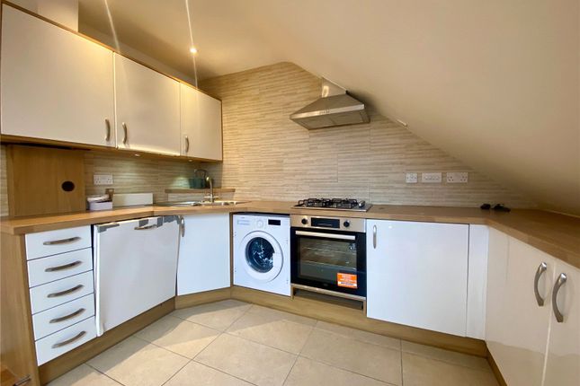 Flat 15,, Parkside House, Hillingdon photo 2