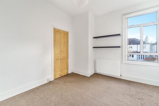 Maisonette for sale in Tynemouth Road, Mitcham