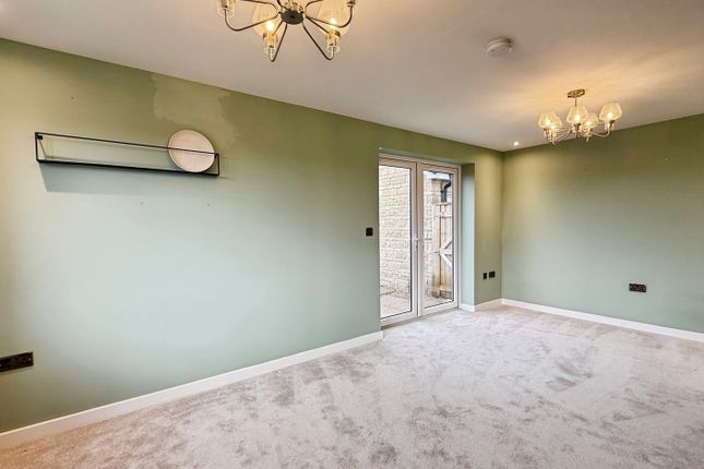 1, Saturn Close, Warminster photo 3