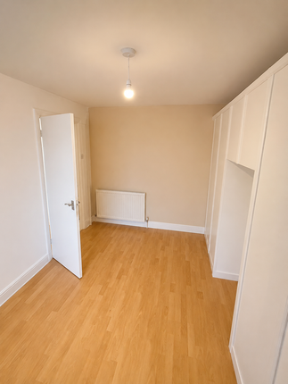 77, Harwood Vale, Bolton photo 5
