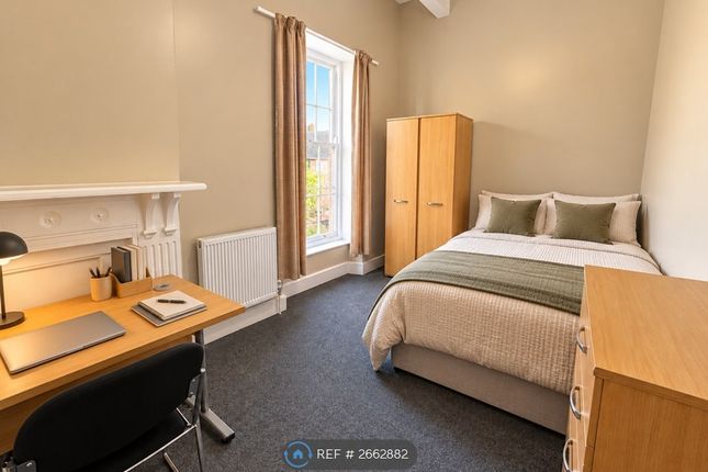 Royal York Crescent Clifton, Bristol photo 2
