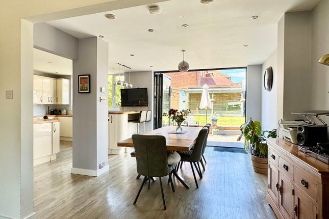 20, The Shrublands, Bexhill-on-Sea photo 2