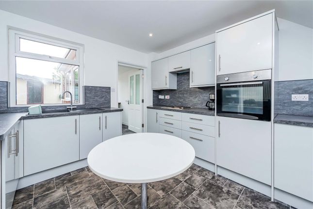 2, Weston Drive, Telford photo 2
