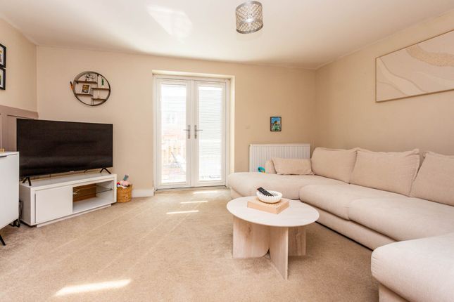 9, Northampton Road, Rushden photo 4