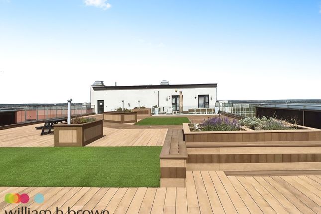 Penthouse Flat 231, Beaumont Court, 61-71, Victoria Avenue, SOUTHEND-ON-SEA photo 3