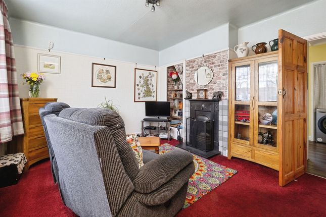 14, Carnaby Close, BEVERLEY photo 3