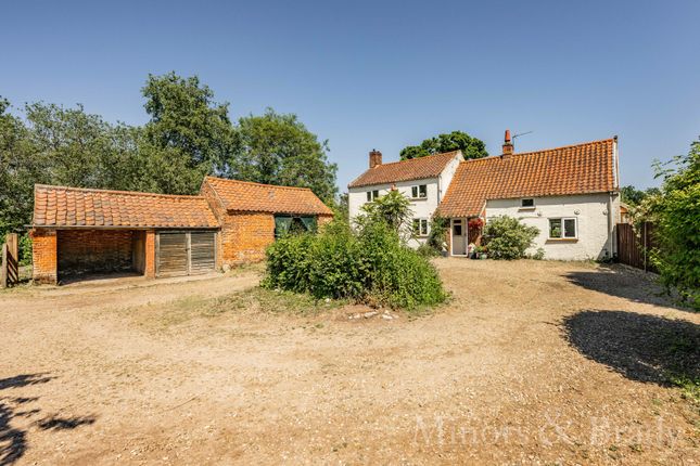 Thumbnail Cottage for sale in Cangate, Neatishead, Norwich