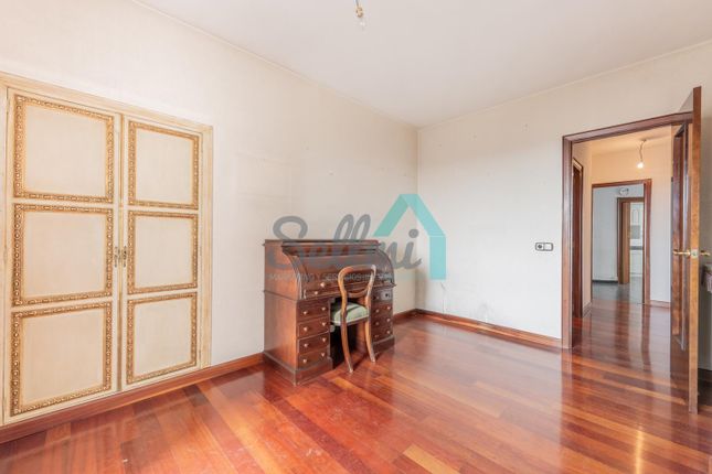 Apartment for sale in Calle Lucas De Tuy 24001, León, León