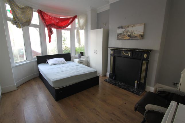 Room to rent in Beedell Avenue, Westcliff-On-Sea