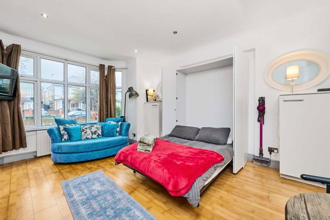 Flat 1, 25, Rodenhurst Road, London photo 3