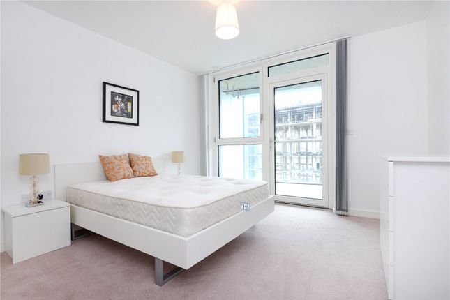 27, Poldo House, Enderby Wharf photo 2