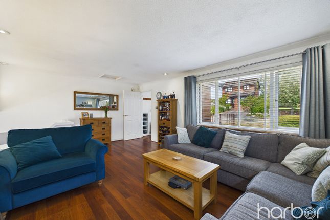 4 Burntbroom Gardens, Mount Vernon, City of Glasgow photo 3