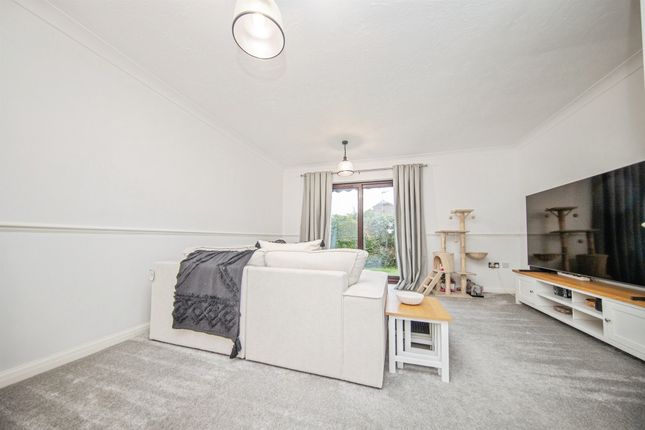 5, Shackleton Close, HARWICH photo 4