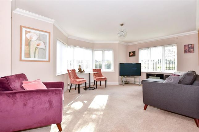 Thumbnail Flat for sale in Suffolk Road, Maidstone, Kent