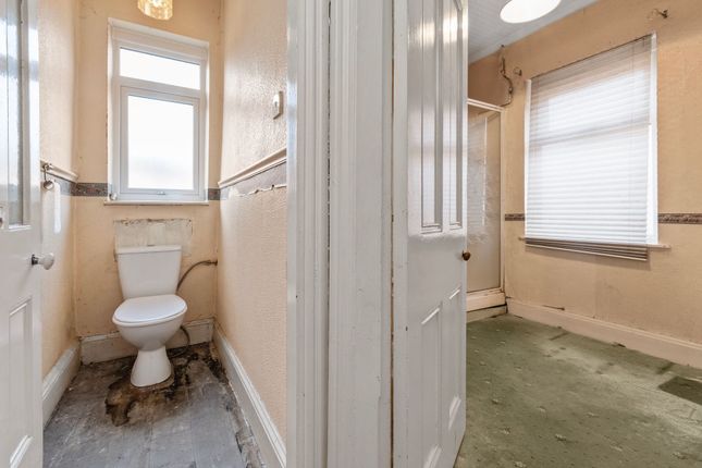38 Knowsley Road, St. Helens photo 4
