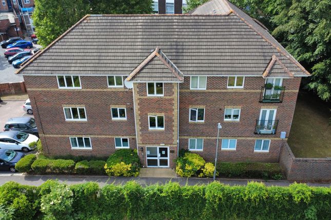58, Abbotsmead Place, Reading photo 2