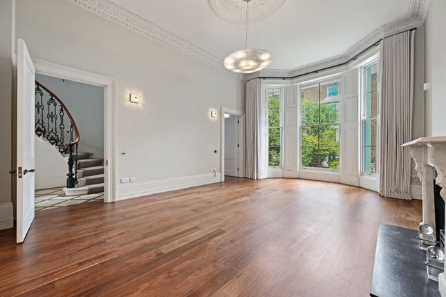 18, Russell Road, London photo 4