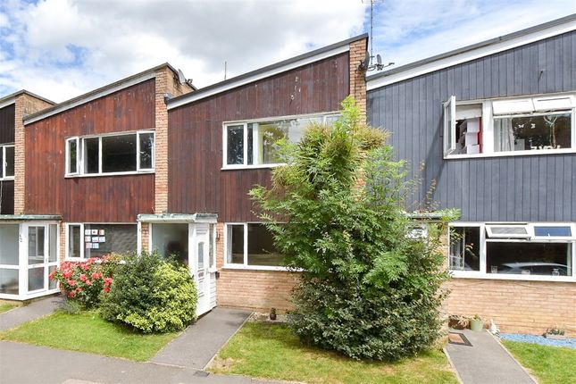 3-bed terraced on Taylors Crescent, Cranleigh, £231,500