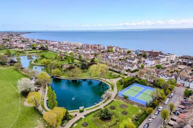 Flat 6 Robert Views, 1c Camper Road, Southend-on-sea photo 2