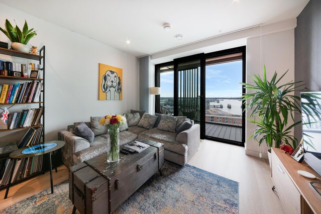 Flat for sale in Marco Polo Tower, Royal Wharf, London
