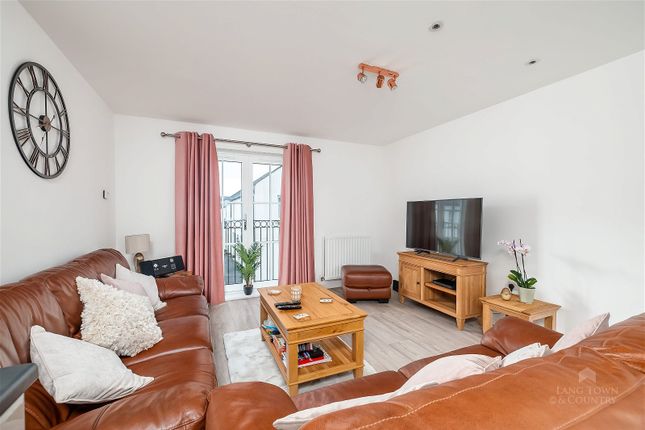 Flat for sale in Pegasus Place, Sherford, Plymouth.