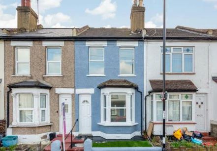 Thumbnail Terraced house for sale in 71 St. Peters Street, South Croydon, Surrey