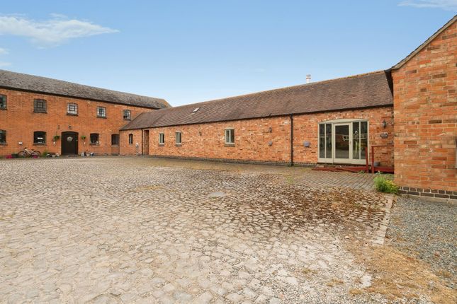 Paddock View, Barwell House Farm, Hinckley Road, Leicester photo 2
