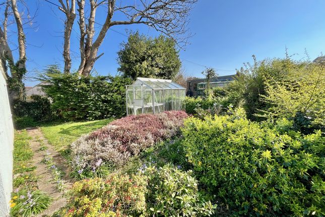 18, Parkesway, Saltash photo 2