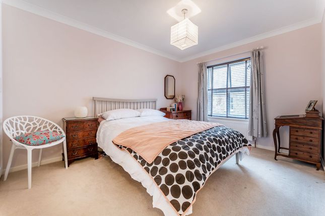 Langley Lane, SW8, Vauxhall photo 3
