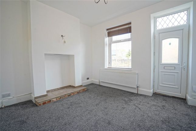 2, Quarry Field Lane, Rotherham photo 2