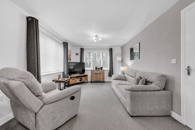 33 St. Michaels View, Widnes photo 4