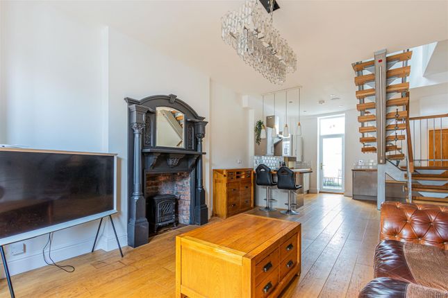 Flat for sale in Lake Park House, Shirley Road, Roath, Cardiff