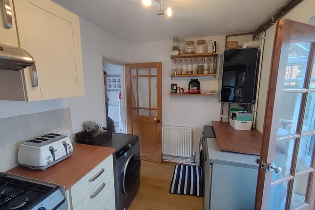 Shared accommodation to rent in Cherry Crescent, Brentford