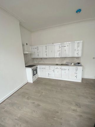 Property to rent in Broadway Parade, London