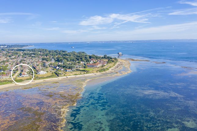 3 Bed Detached House For Sale In Beachfield Road Bembridge Po35 Zoopla zoopla