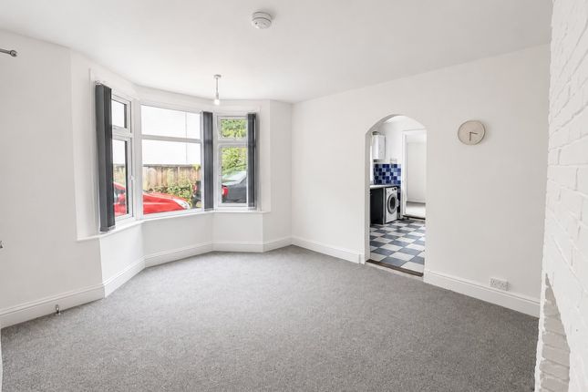18, Micklefield Road, High Wycombe photo 4