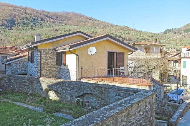 Detached house for sale in Massa-Carrara, Casola In Lunigiana, Italy