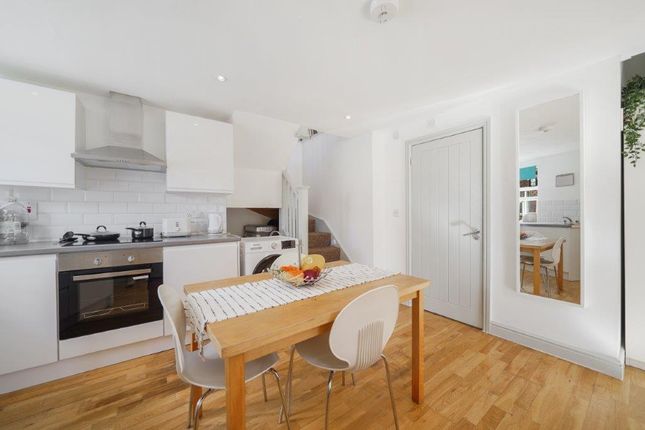 81, Leghorn Road, Harlesden, London photo 4
