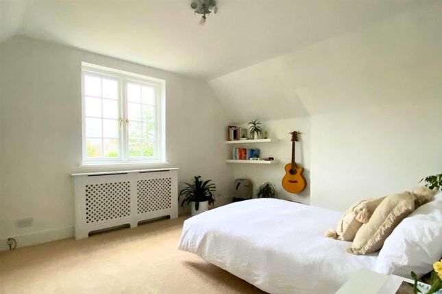 Flat for sale in Wolsey Road, East Molesey