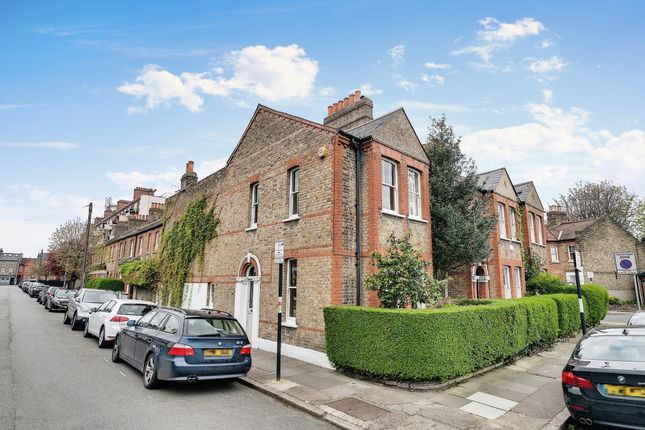 End terrace house for sale in Chetwode Road, London