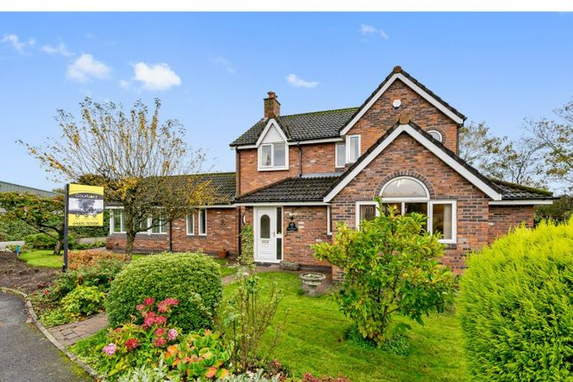Detached house to rent in Deacons Close, Croft, Warrington, Cheshire