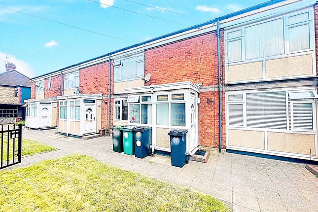 Thumbnail Maisonette to rent in Piercy Street, West Bromwich
