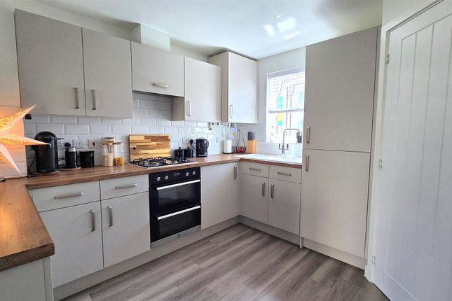 95, Bellamy Drive, Bradwell photo 3