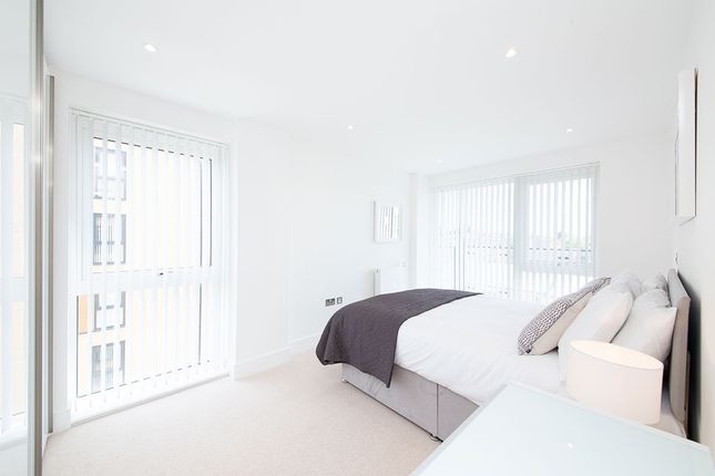 Silverworks Close, London photo 4