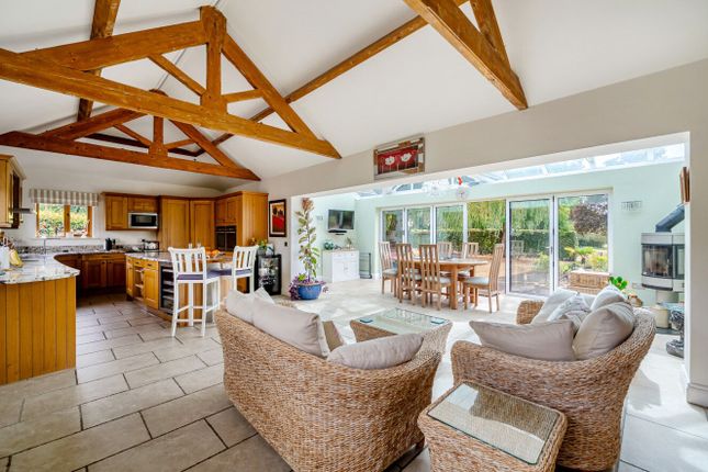 Lawn House, Slough Lane, Wimborne photo 4